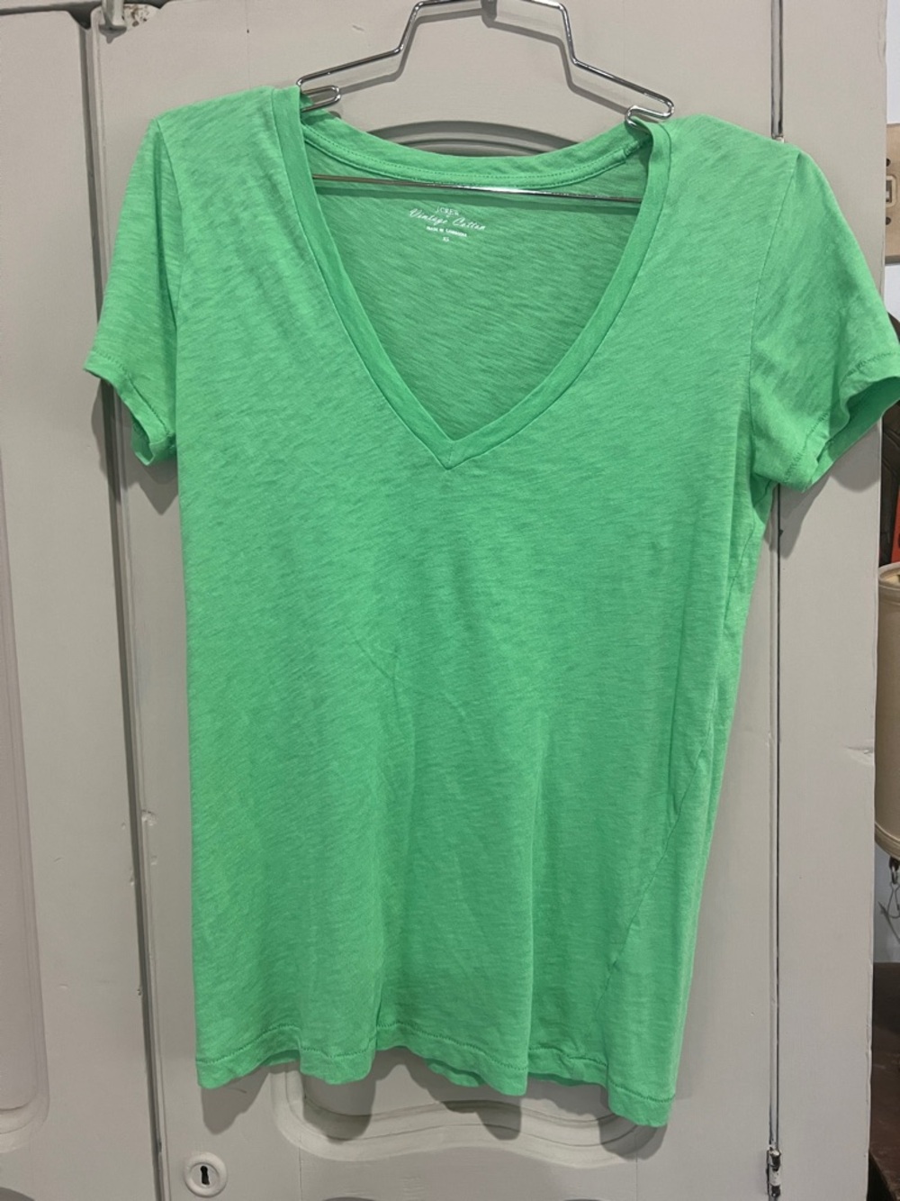 J. Crew Vintage Cotton V-Neck Tee in Mint Green sz small